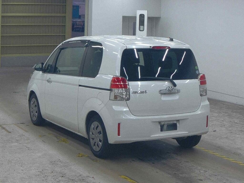 TOYOTA SPADE F JACK Thumbnail 2