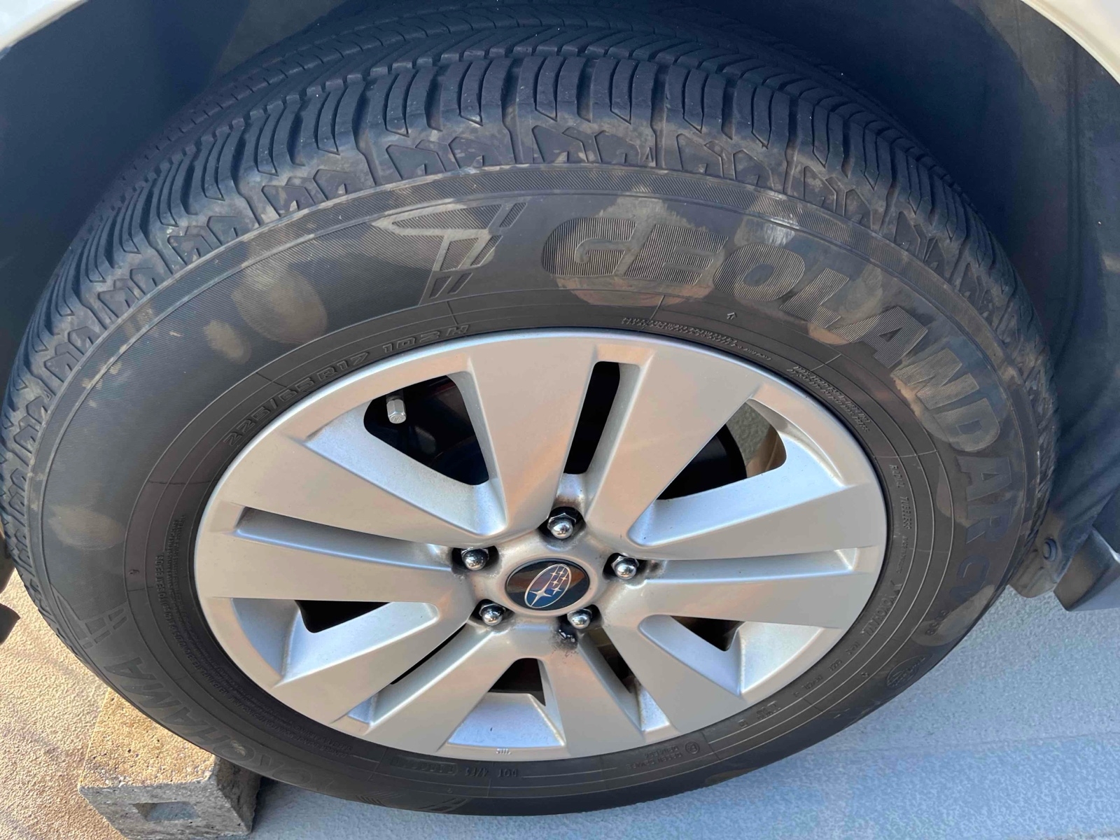 SUBARU OUTBACK 4WD BASE GRADE Thumbnail 16