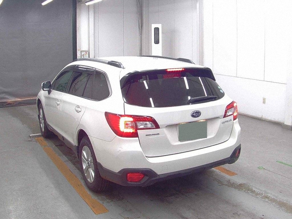 SUBARU OUTBACK 4WD BASE GRADE Thumbnail 2