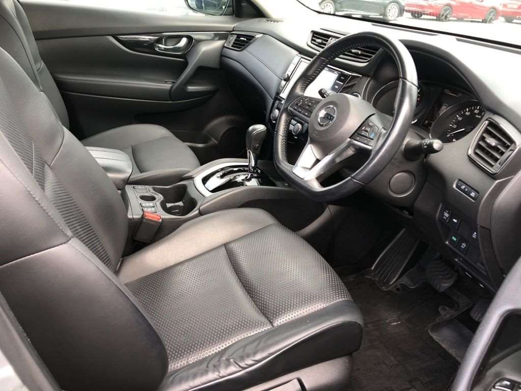 NISSAN XTRAIL 20XI 7ST Thumbnail 5
