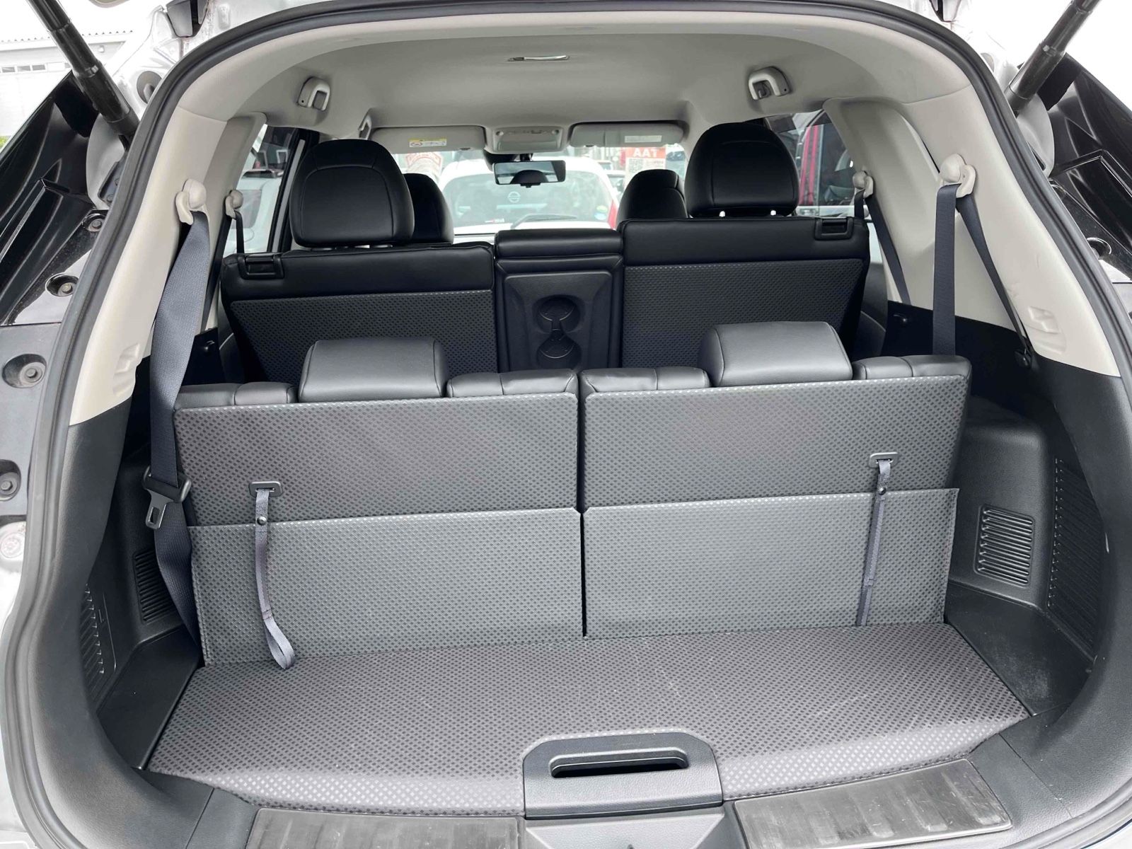 NISSAN XTRAIL 20XI 7ST Thumbnail 20