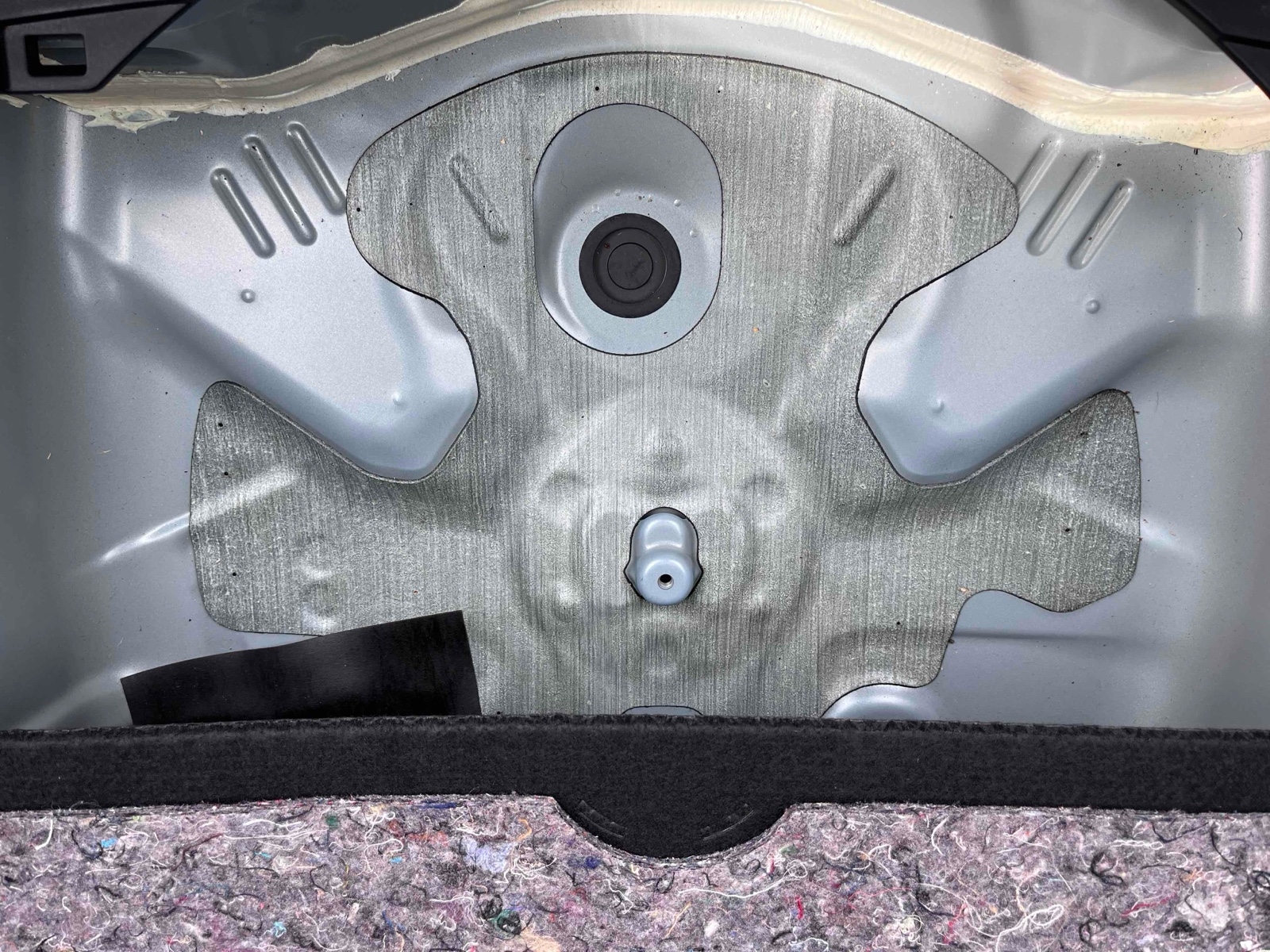 TOYOTA VITZ 1.3F LED EDITION Thumbnail 24