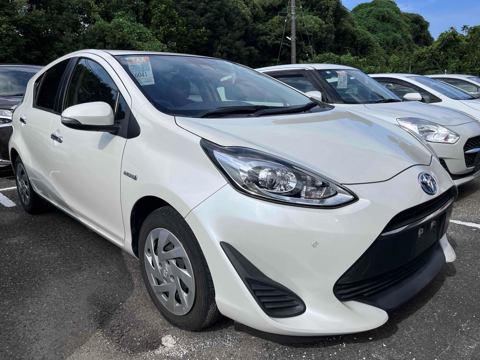 TOYOTA AQUA S STYLE BLACK Thumbnail 1