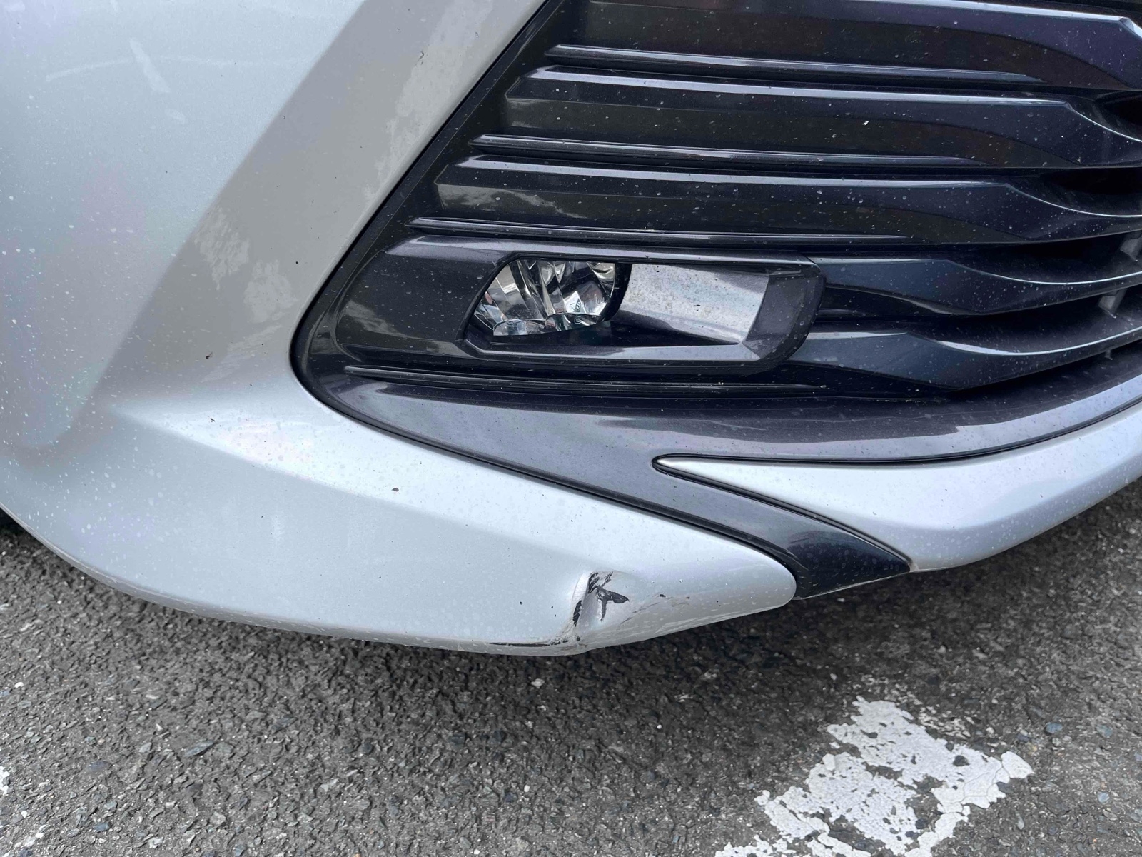 TOYOTA CAMRY X Thumbnail 15