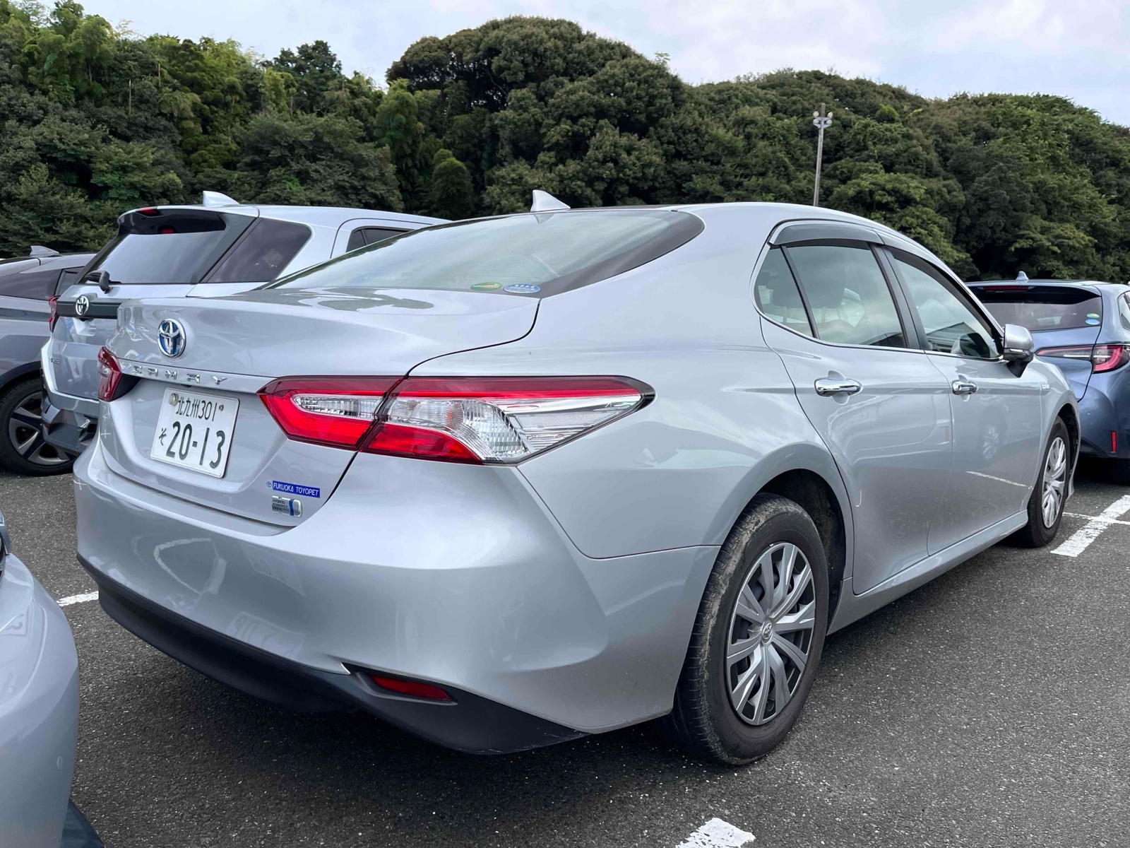 TOYOTA CAMRY X Thumbnail 2