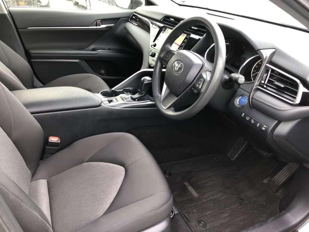 TOYOTA CAMRY X Thumbnail 5