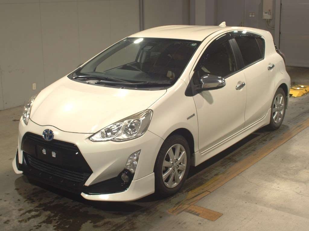 TOYOTA AQUA S STYLE BLACK Thumbnail 3