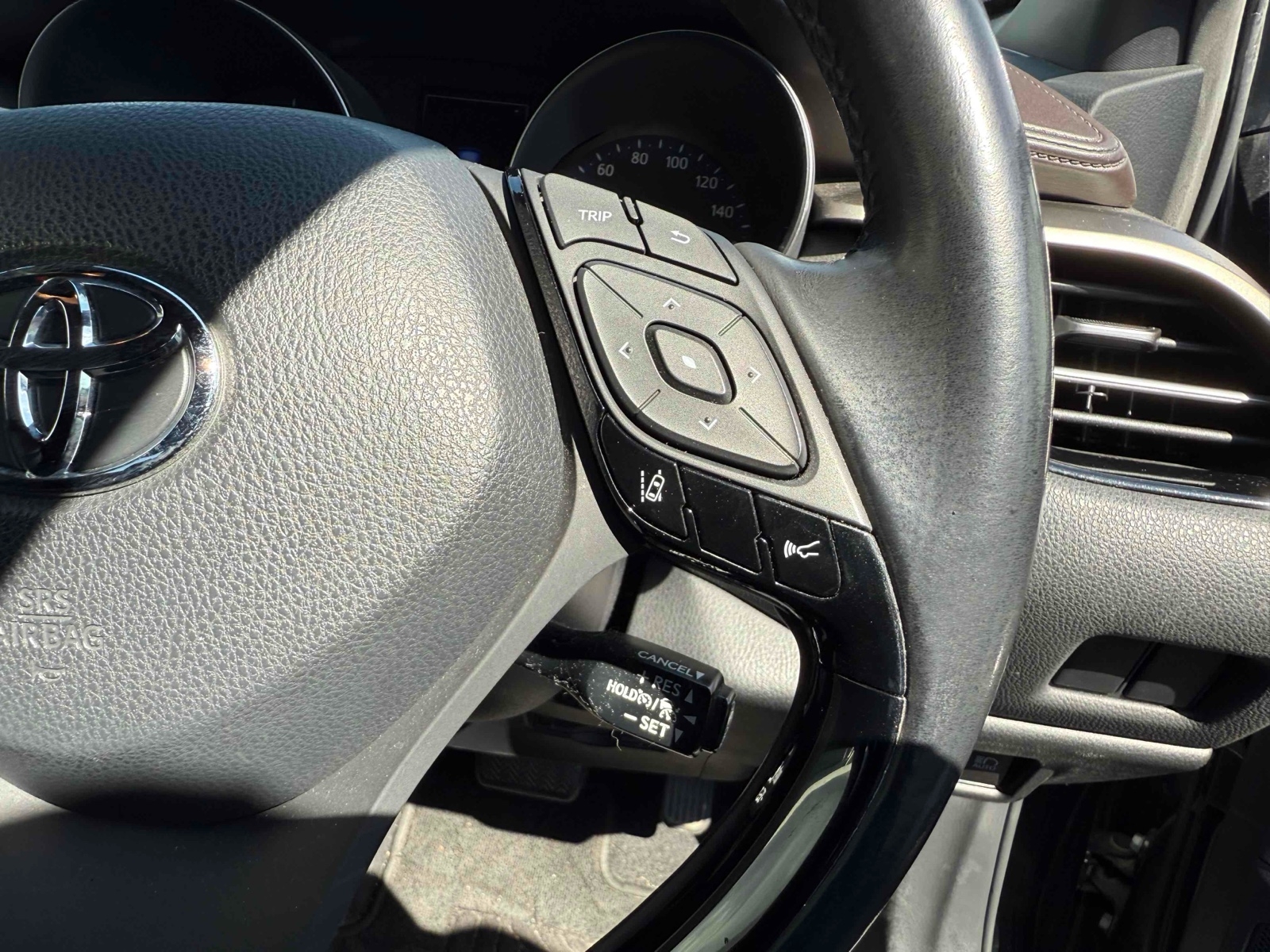 TOYOTA C-HR G Thumbnail 14