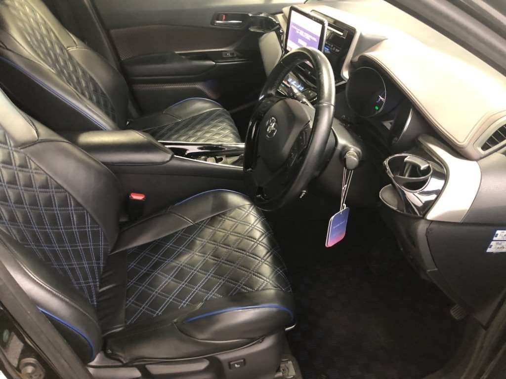 TOYOTA C-HR G Thumbnail 5
