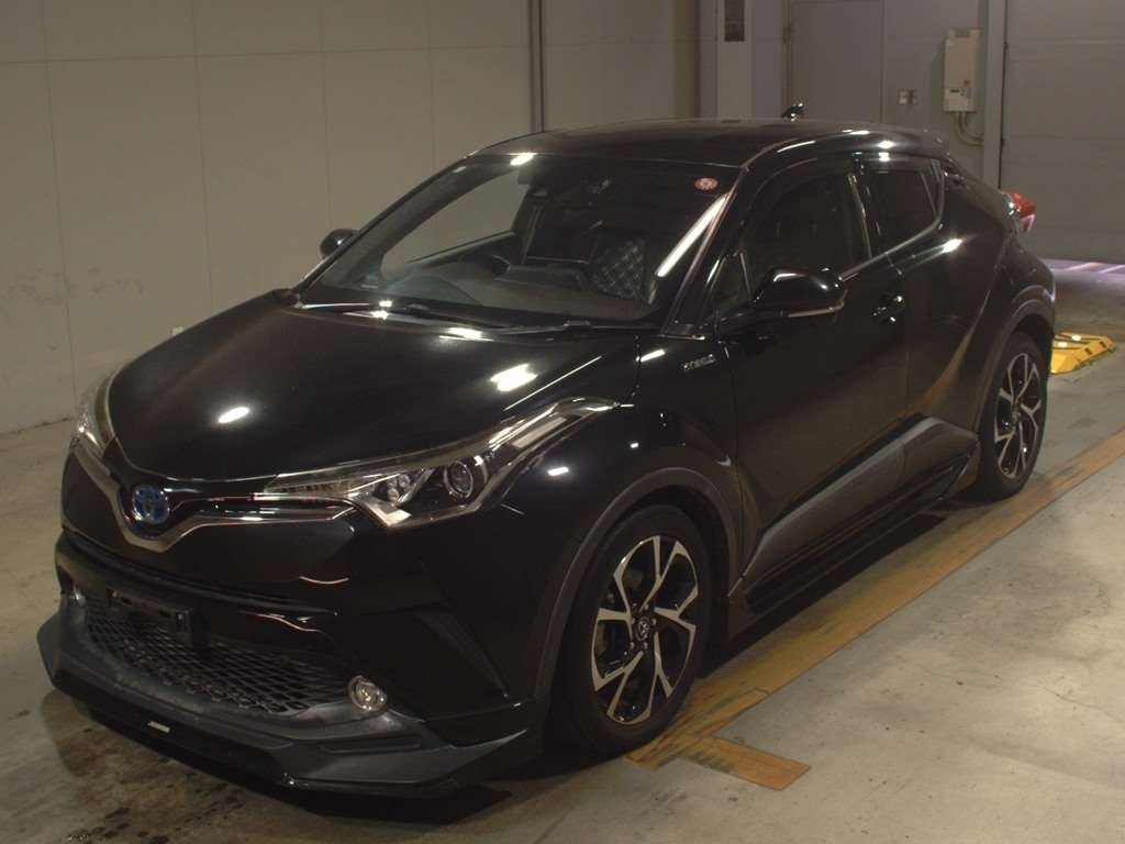 TOYOTA C-HR G Thumbnail 3