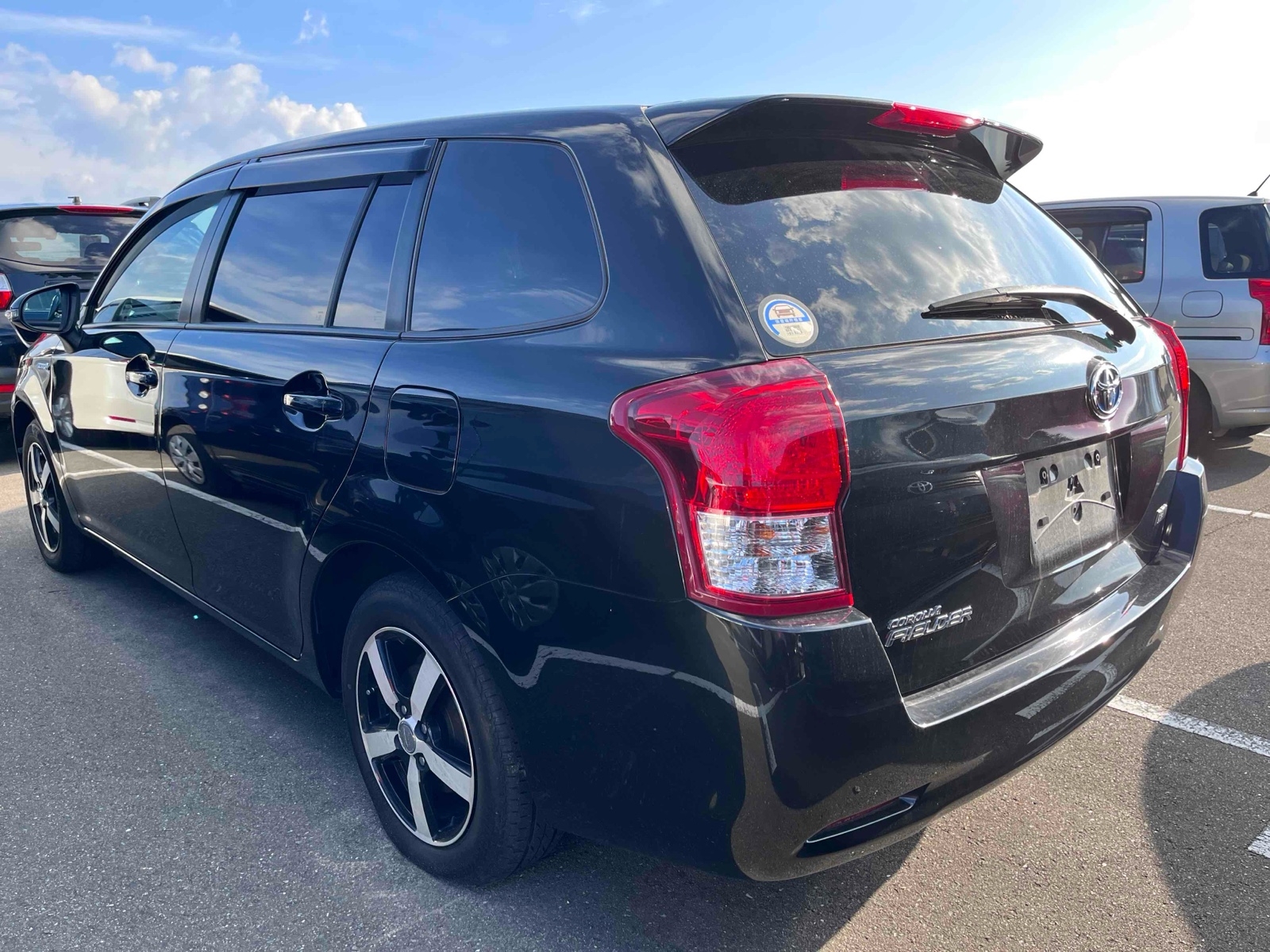 TOYOTA COROLLA FIELDER HYBRID G Thumbnail 2