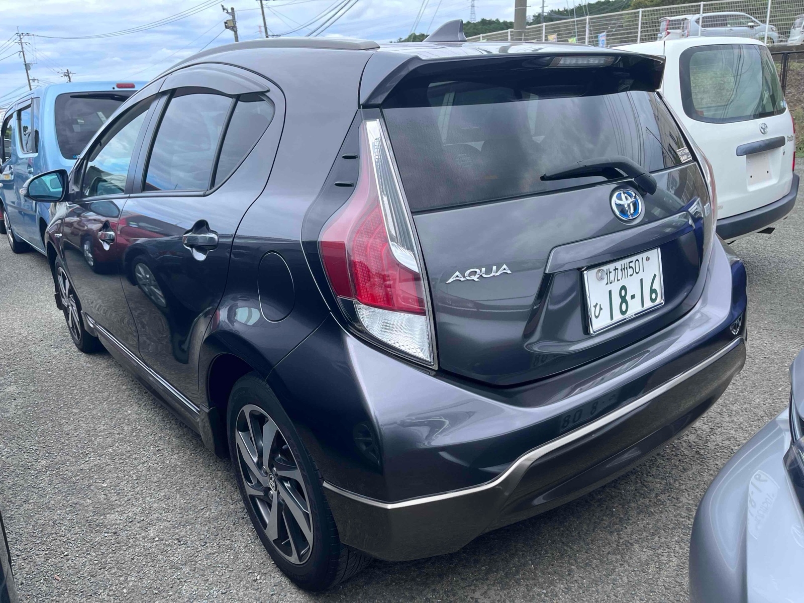 TOYOTA AQUA X-URBAN Thumbnail 8
