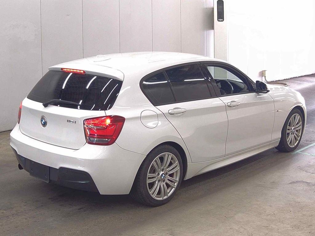 BMW 1 SERIES 116I M-SPORT Thumbnail 5