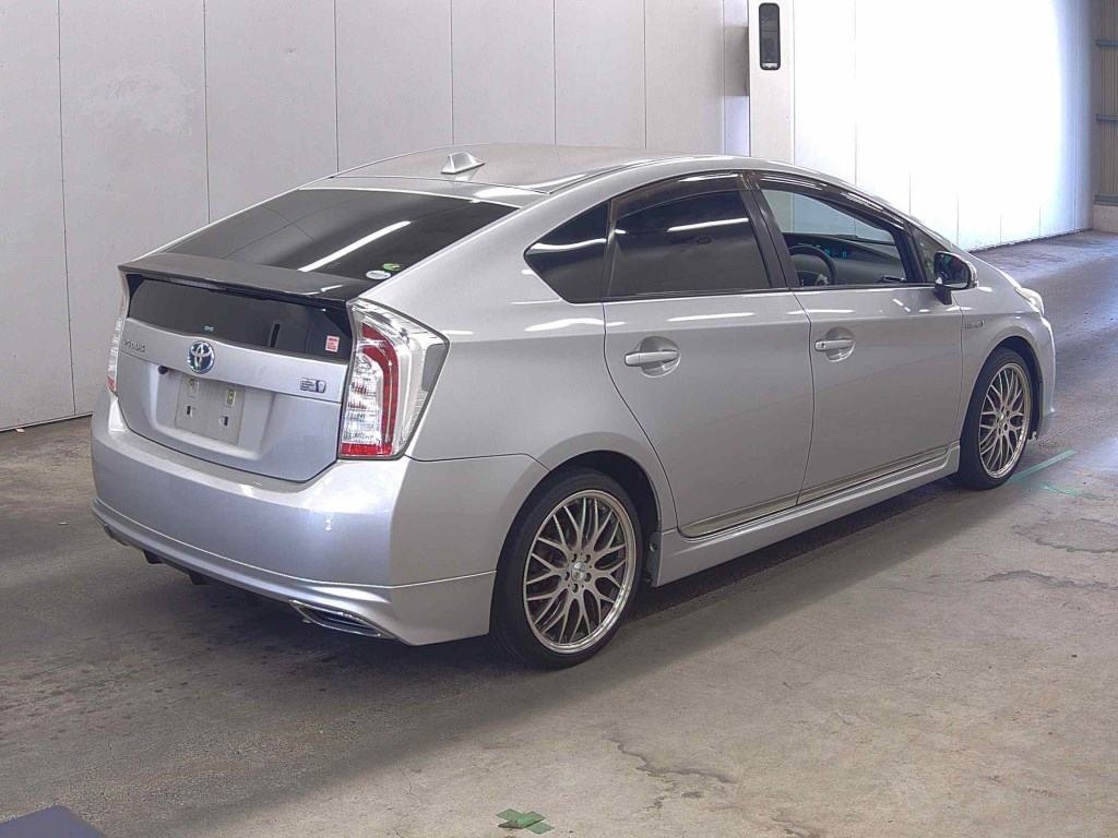 TOYOTA PRIUS L BODY KIT Thumbnail 5