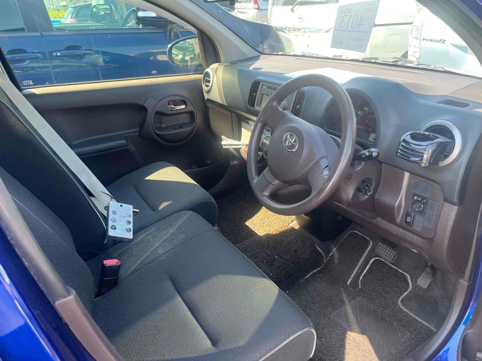 TOYOTA PASSO 1.0X L PACKAGE Thumbnail 3