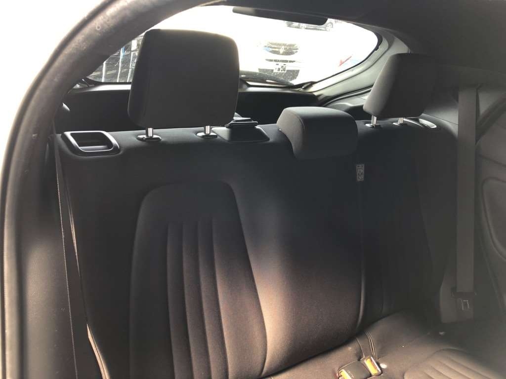 TOYOTA YARIS HYBRID X Thumbnail 7