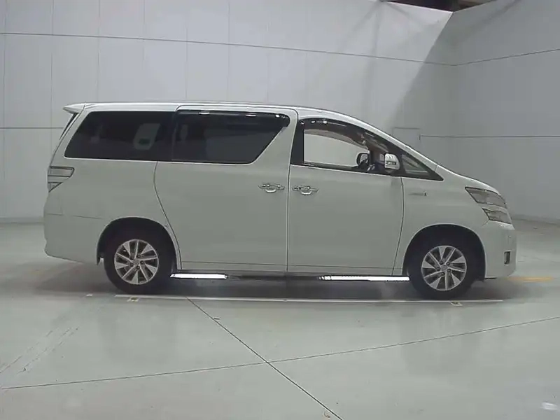 TOYOTA VELLFIRE HYBRID X 4WD Thumbnail 4