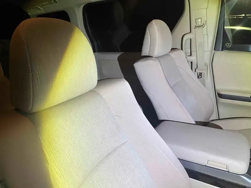 TOYOTA VELLFIRE HYBRID 4WD X Thumbnail 4