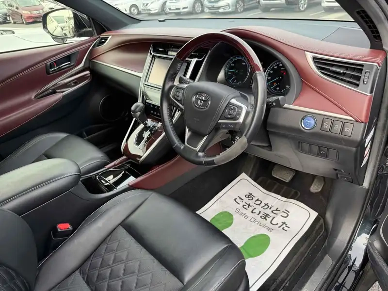 TOYOTA HARRIER HYBRID PREMIUM 4WD Thumbnail 13