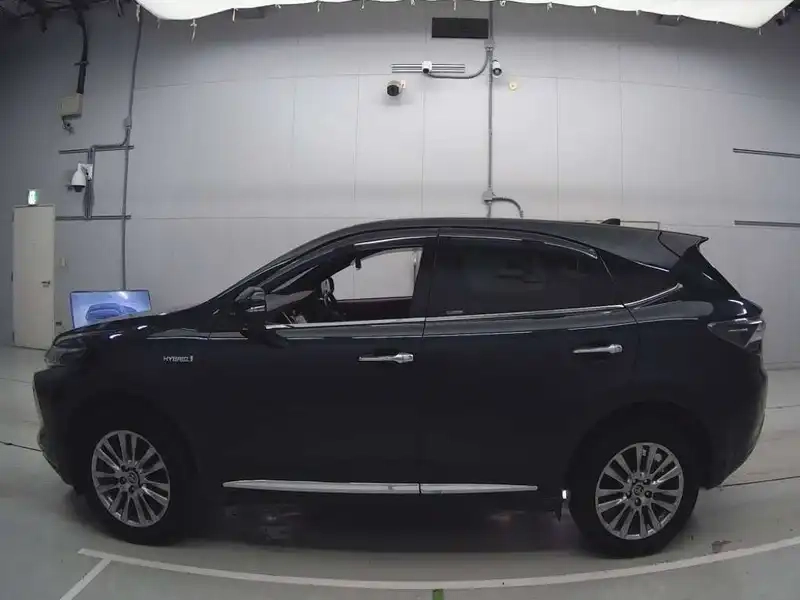 TOYOTA HARRIER HYBRID PREMIUM 4WD Thumbnail 5