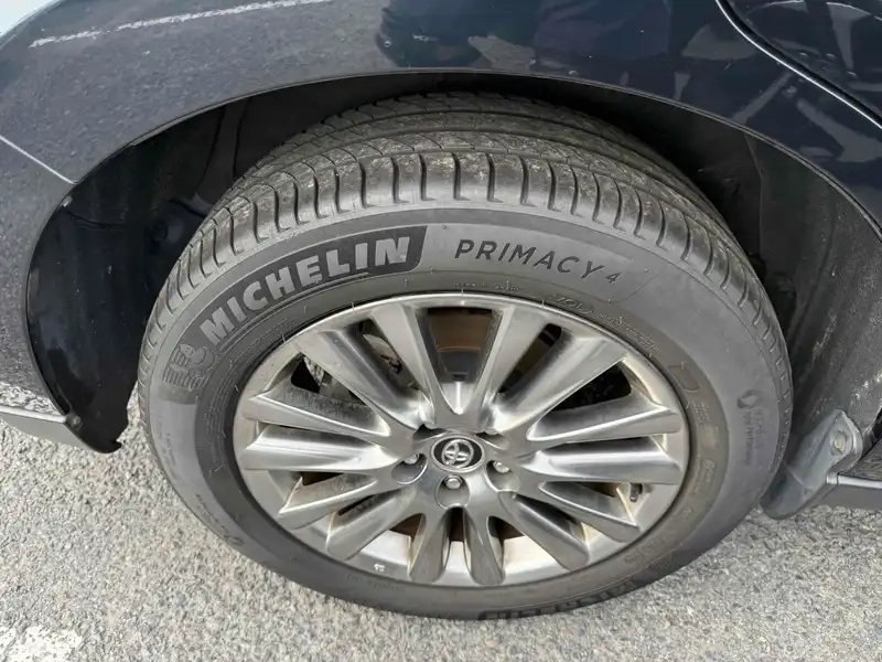 TOYOTA HARRIER HYBRID PREMIUM 4WD Thumbnail 21