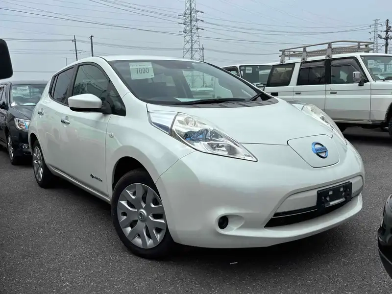 NISSAN LEAF 24X Thumbnail 1