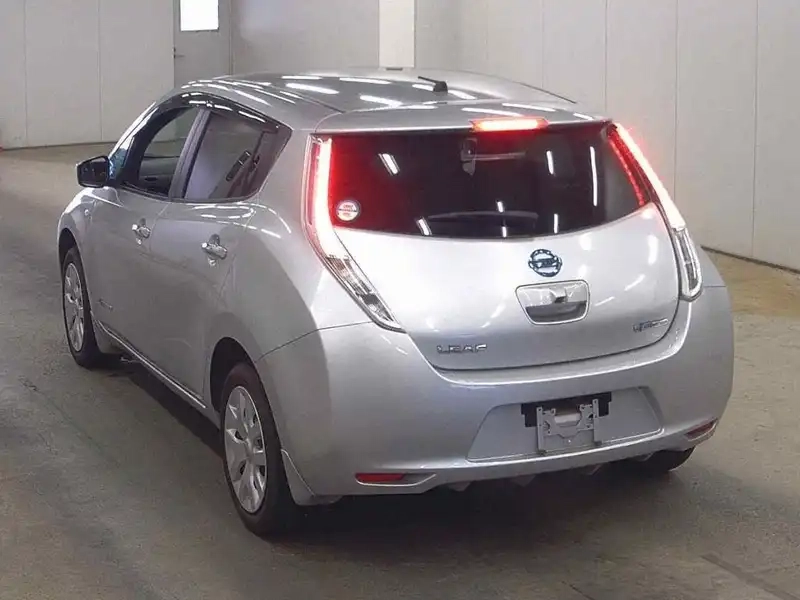 NISSAN LEAF S (30KWH) Thumbnail 4
