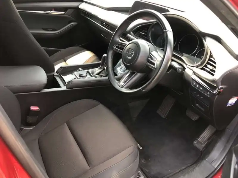 MAZDA 3 FASTBACK 20S PROACTIVE TOURING SELECTION Thumbnail 3