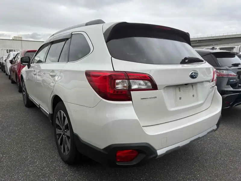 SUBARU LEGACY OUTBACK LIMITED 4WD Thumbnail 5
