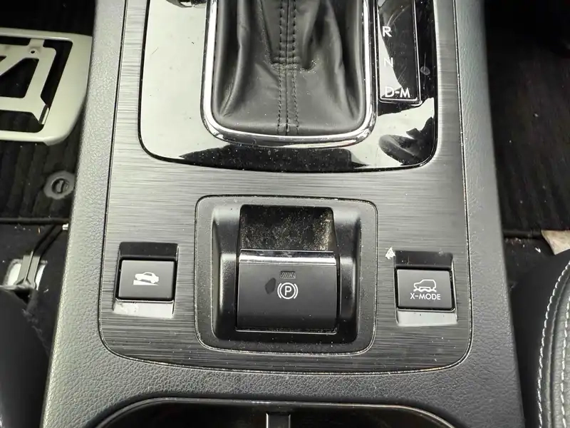SUBARU LEGACY OUTBACK LIMITED 4WD Thumbnail 10