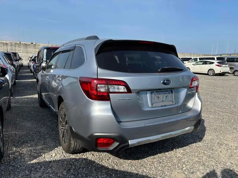 SUBARU LEGACY OUTBACK LIMITED 4WD Thumbnail 5