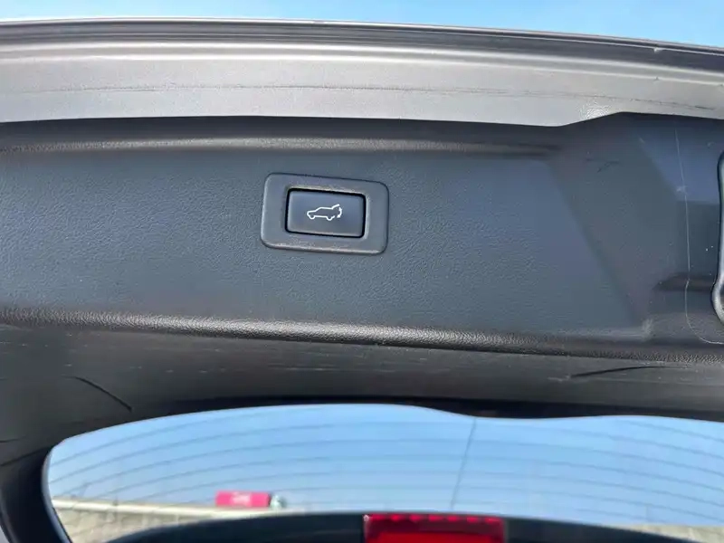 SUBARU LEGACY OUTBACK LIMITED 4WD Thumbnail 22