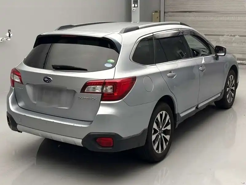 SUBARU LEGACY OUTBACK LIMITED 4WD Thumbnail 2