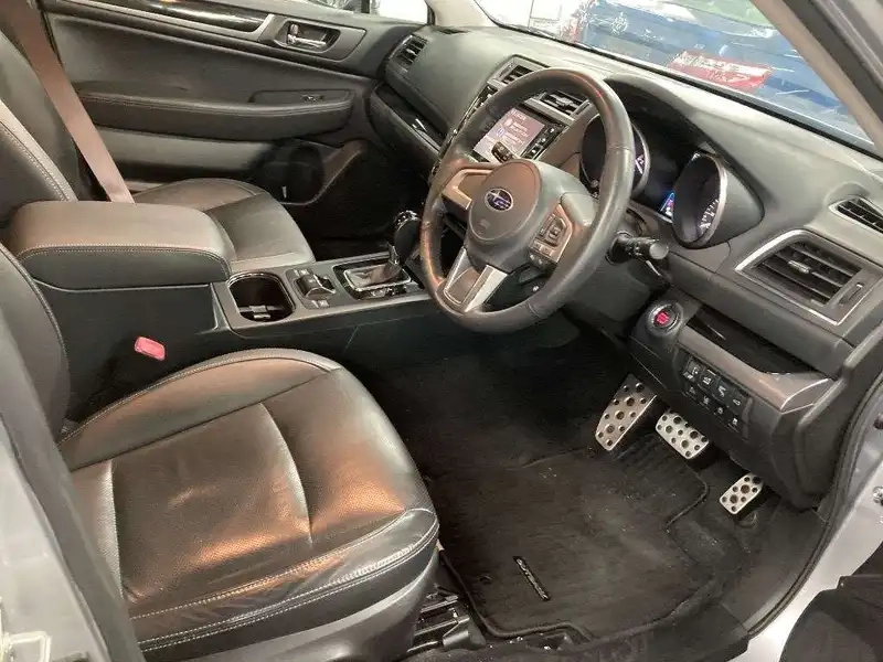 SUBARU LEGACY OUTBACK LIMITED 4WD Thumbnail 3