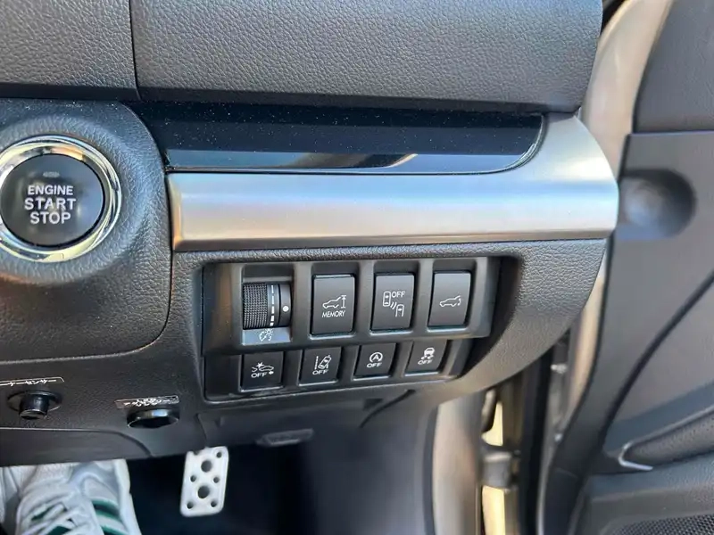 SUBARU LEGACY OUTBACK LIMITED 4WD Thumbnail 19