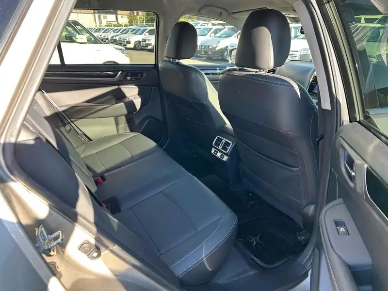 SUBARU LEGACY OUTBACK LIMITED 4WD Thumbnail 12