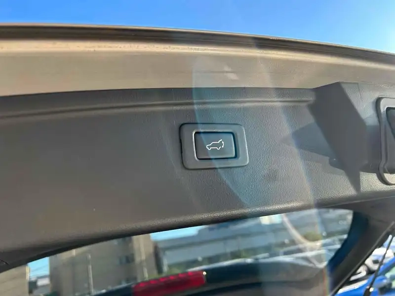 SUBARU LEGACY OUTBACK LIMITED 4WD Thumbnail 16