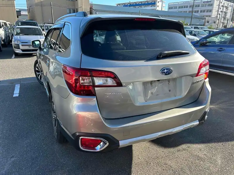 SUBARU LEGACY OUTBACK LIMITED 4WD Thumbnail 10