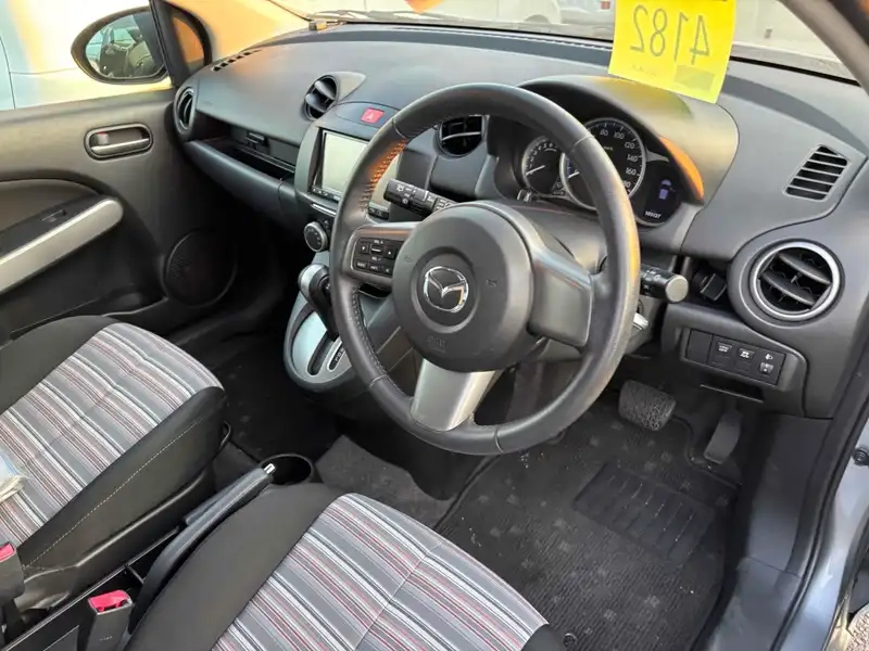 MAZDA DEMIO 13 SKYACTIVE Thumbnail 5