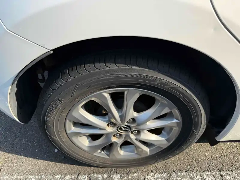 MAZDA DEMIO 13S TOURING Thumbnail 15