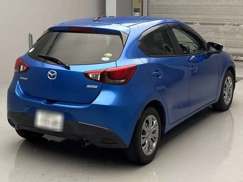 MAZDA DEMIO 13S Thumbnail 2