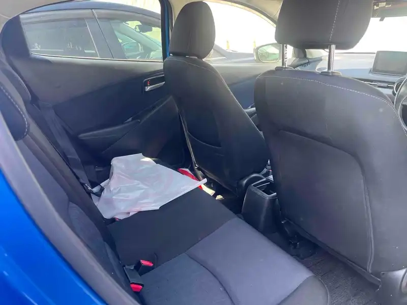 MAZDA DEMIO 13S Thumbnail 7