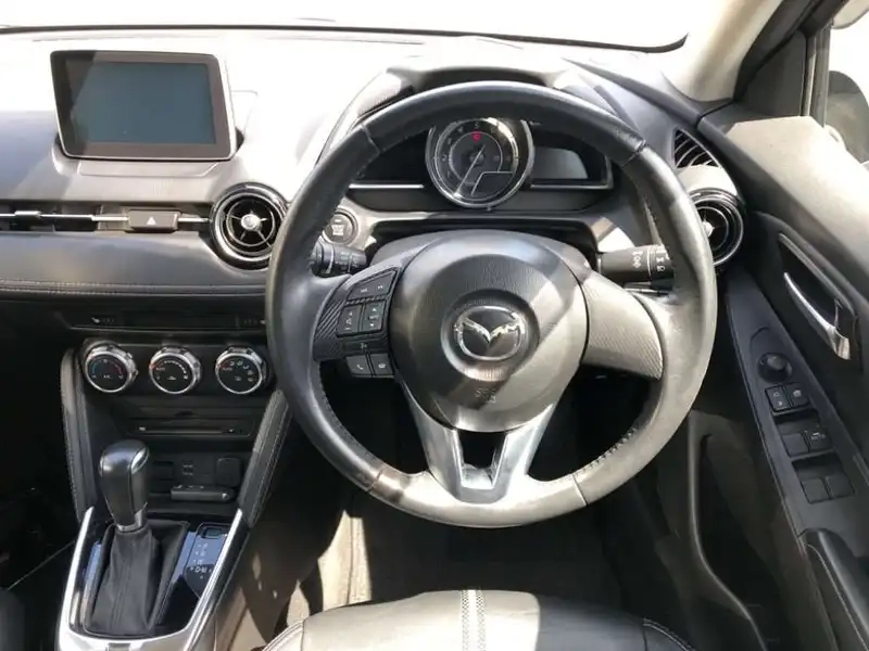 MAZDA DEMIO BLACK LEATHER LIMITED Thumbnail 7