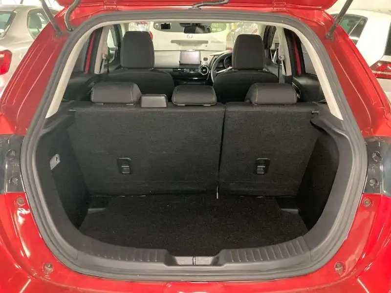 MAZDA DEMIO 13S Thumbnail 8
