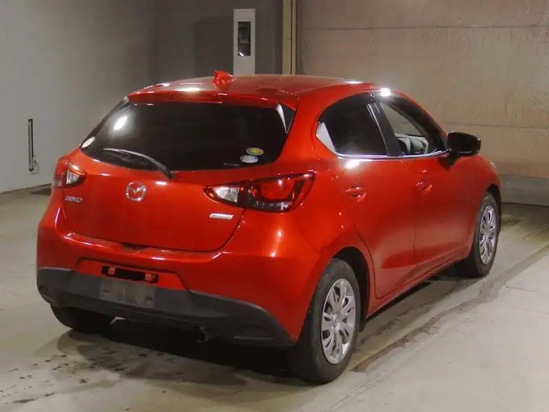 MAZDA DEMIO 13S Thumbnail 2