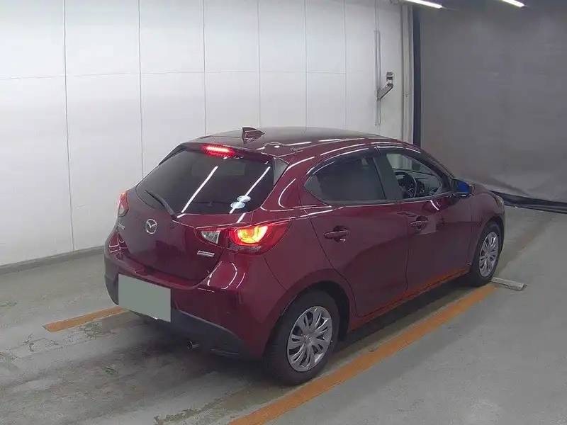 MAZDA DEMIO 13S Thumbnail 5