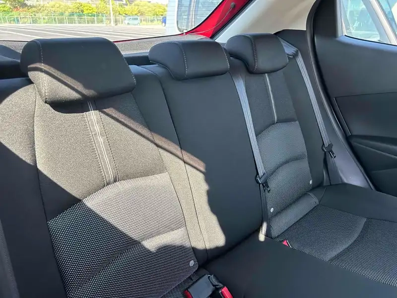 MAZDA DEMIO 15S TOURING Thumbnail 5