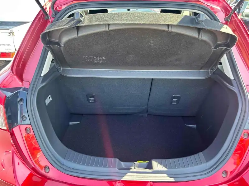 MAZDA DEMIO 15S TOURING Thumbnail 11