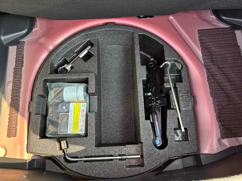 MAZDA DEMIO 15S Thumbnail 18