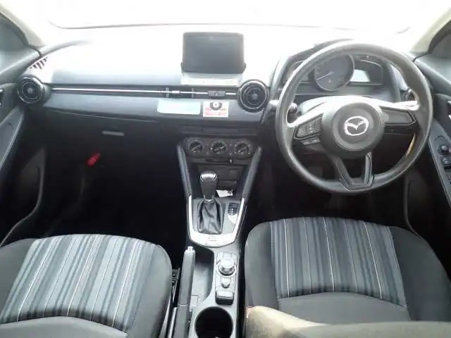 MAZDA 2 15C Thumbnail 5